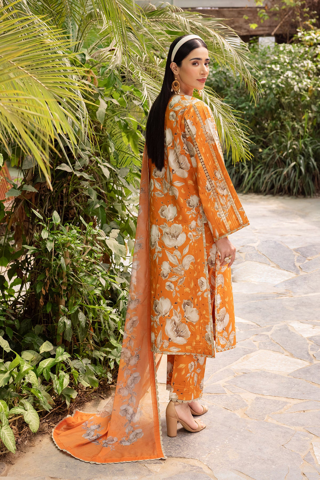 Alizeh | Sheen Lawn Prints 24 | SUNFLOWER - Khanumjan  Pakistani Clothes and Designer Dresses in UK, USA 