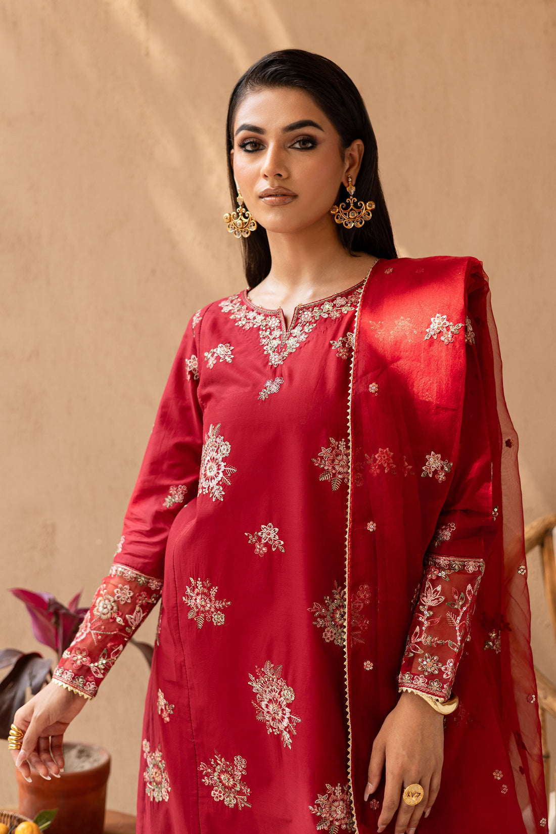 Batik | Nyra Embroidered Summer Solids | Starburst