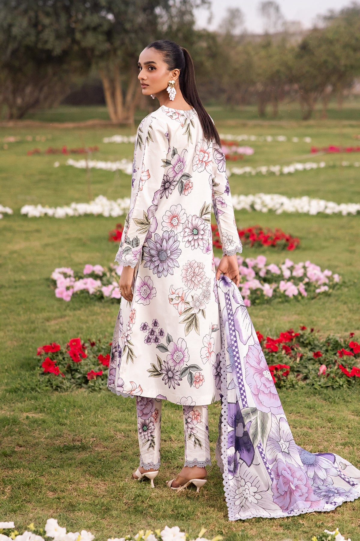 Alizeh | Sheen Lawn Prints 24 | TUBEROSE - Khanumjan  Pakistani Clothes and Designer Dresses in UK, USA 