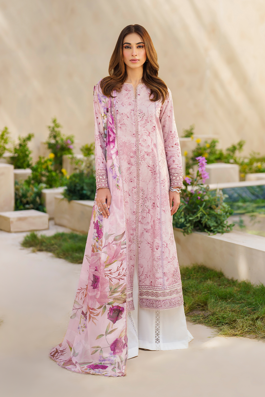 Iznik | Exclusive Lawn | SFL-06 EMBROIDERED LAWN - Khanumjan  Pakistani Clothes and Designer Dresses in UK, USA 