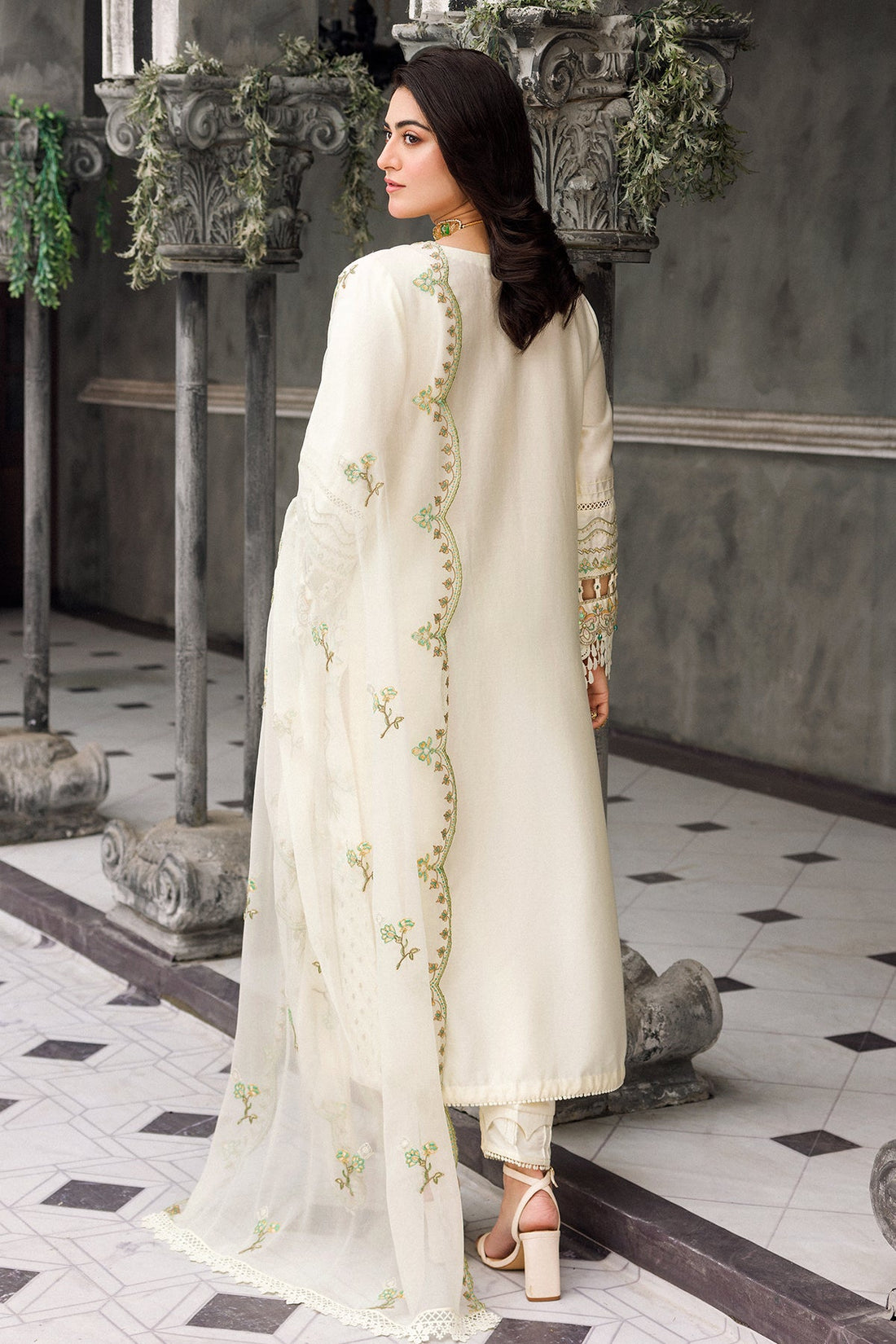 Naqshi| Wedding Formals| MOTIYA