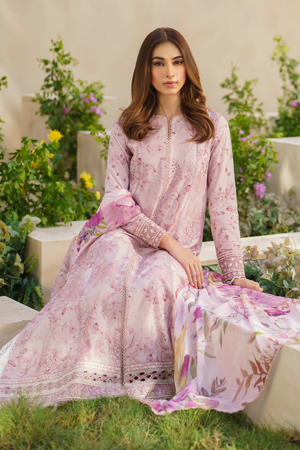 Iznik | Festive lawn 24 | SFL-06 - Khanumjan  Pakistani Clothes and Designer Dresses in UK, USA 