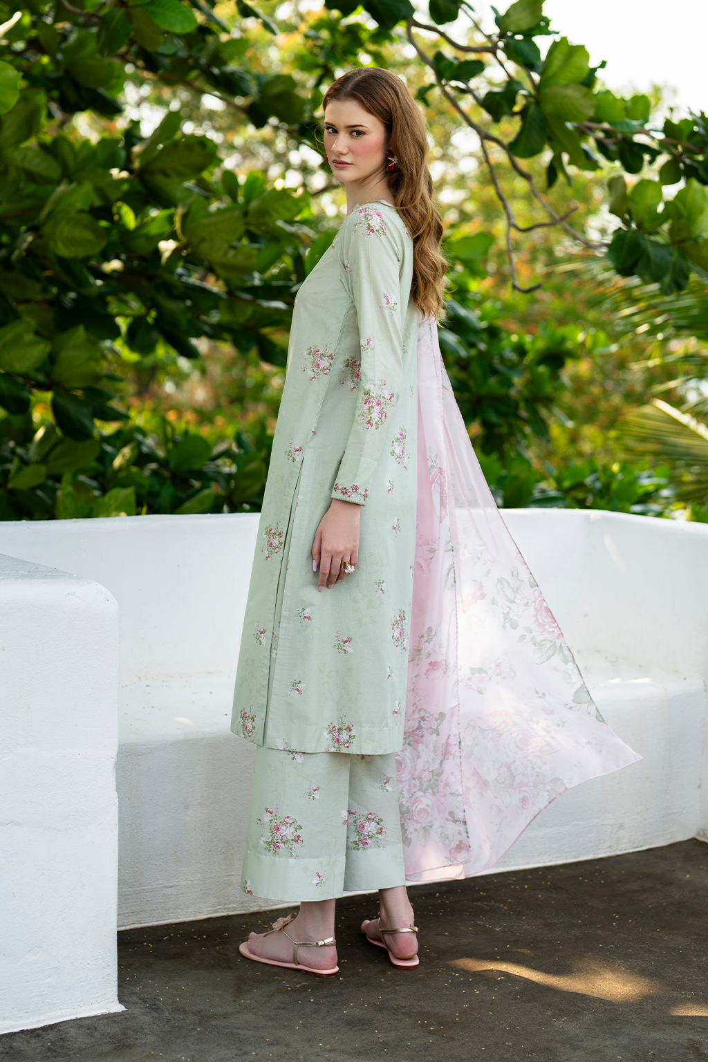 Iznik | lawn 26 | UE-487