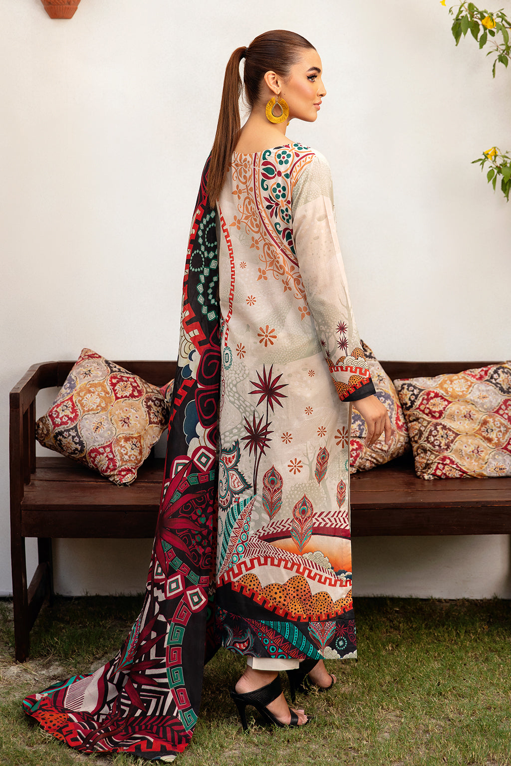 Ramsha | Luxury Lawn 24 | L-1208