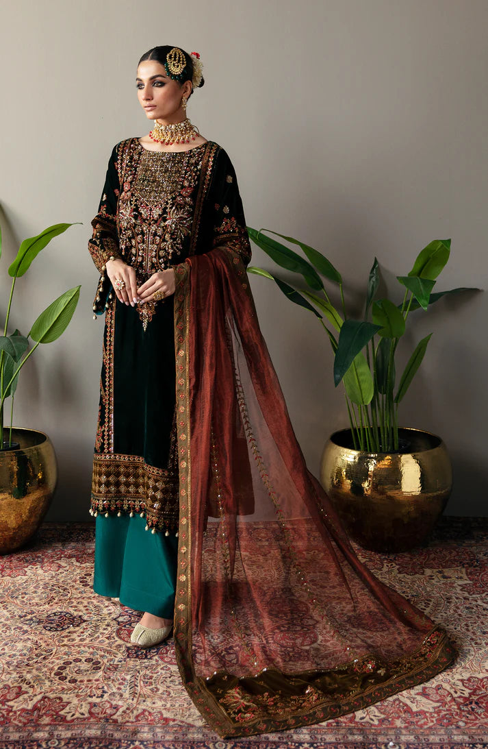 Emaan Adeel | Makhmal Velvet Edition 23 | MK-06 VERSHA - Khanumjan  Pakistani Clothes and Designer Dresses in UK, USA 