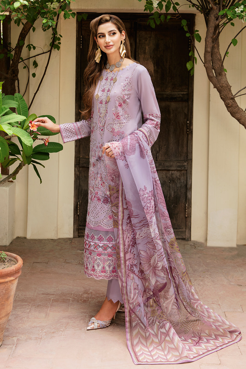 Ramsha | Luxury Lawn 24 | Y-804 - Khanumjan  Pakistani Clothes and Designer Dresses in UK, USA 