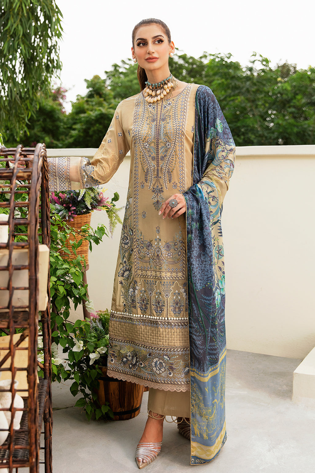 Ramsha | Luxury Lawn 24 | Y-802 - Khanumjan  Pakistani Clothes and Designer Dresses in UK, USA 