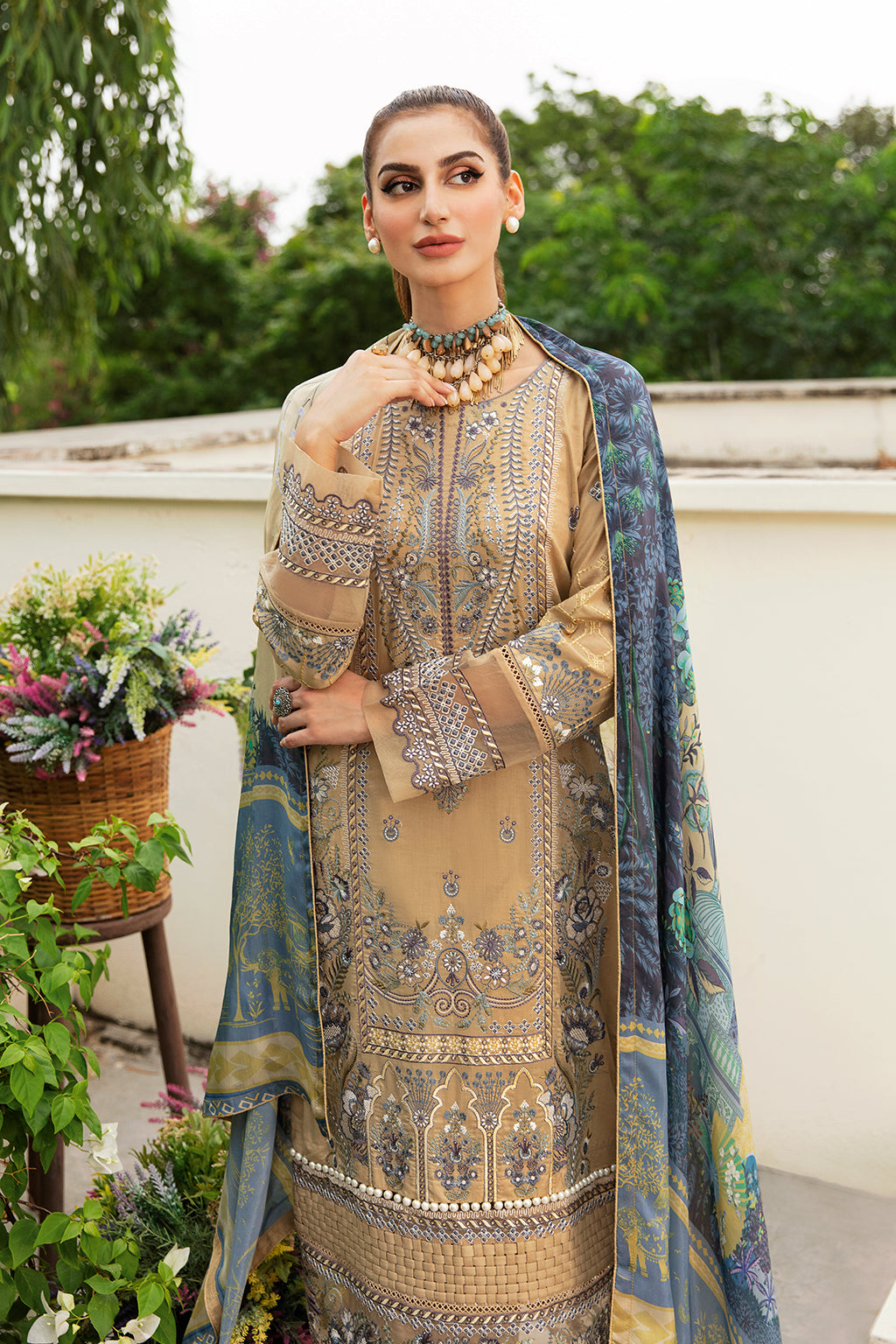 Ramsha | Luxury Lawn 24 | Y-802 - Khanumjan  Pakistani Clothes and Designer Dresses in UK, USA 