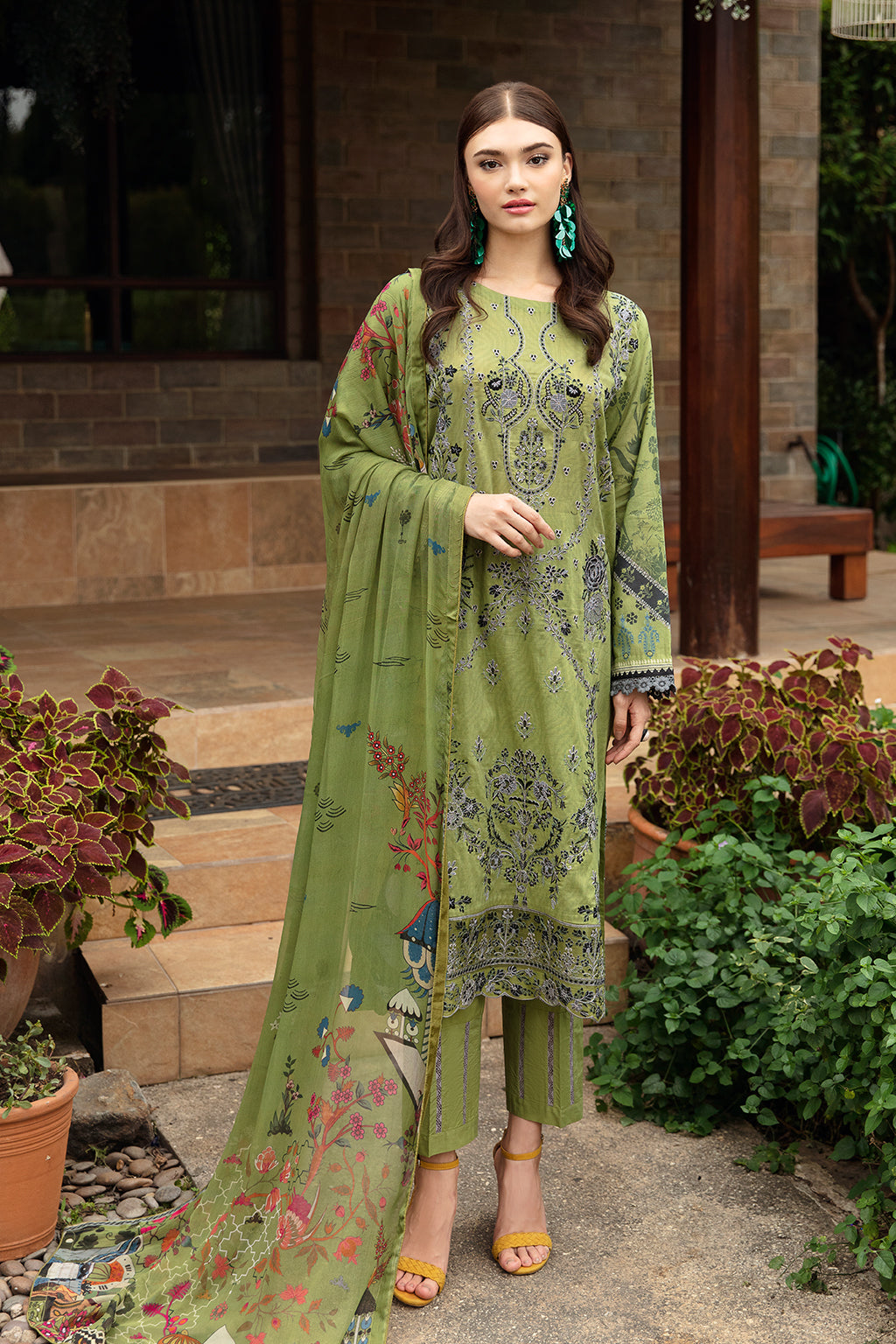 Ramsha | Riwayat Lawn Collection| Y-912 - Khanumjan  Pakistani Clothes and Designer Dresses in UK, USA 