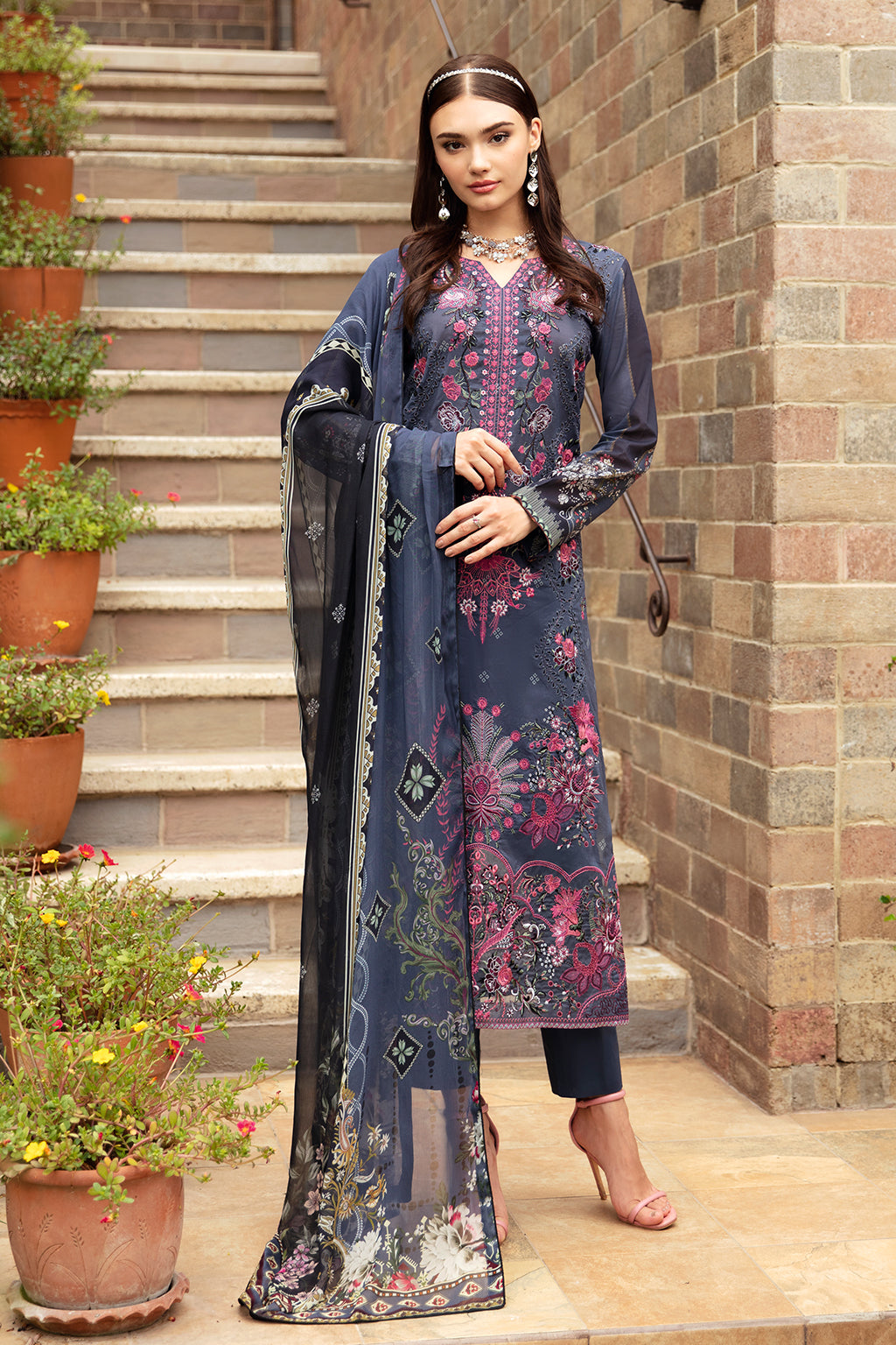 Ramsha | Riwayat Lawn Collection| Y-901 - Khanumjan  Pakistani Clothes and Designer Dresses in UK, USA 