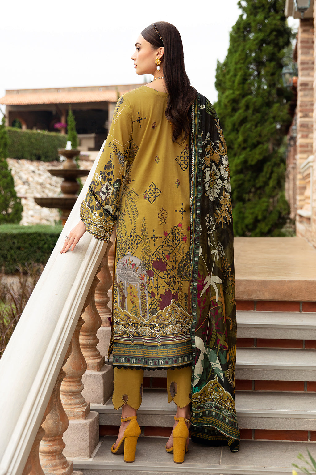 Ramsha | Riwayat Lawn Collection| Y-910 - Khanumjan  Pakistani Clothes and Designer Dresses in UK, USA 