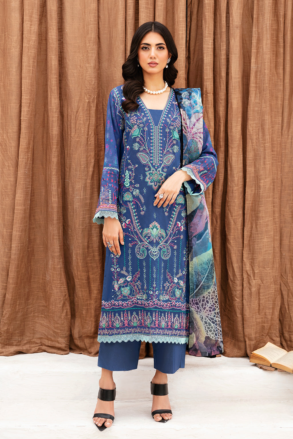 Ramsha | Mashaal Luxury Lawn | L-1112 - Khanumjan  Pakistani Clothes and Designer Dresses in UK, USA 