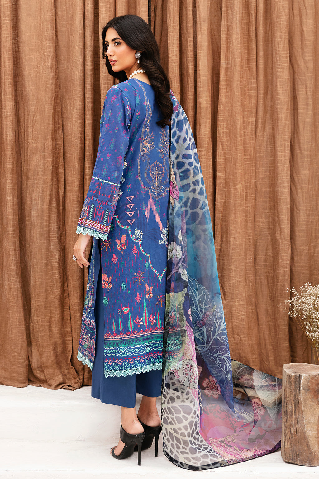 Ramsha | Mashaal Luxury Lawn | L-1112 - Khanumjan  Pakistani Clothes and Designer Dresses in UK, USA 