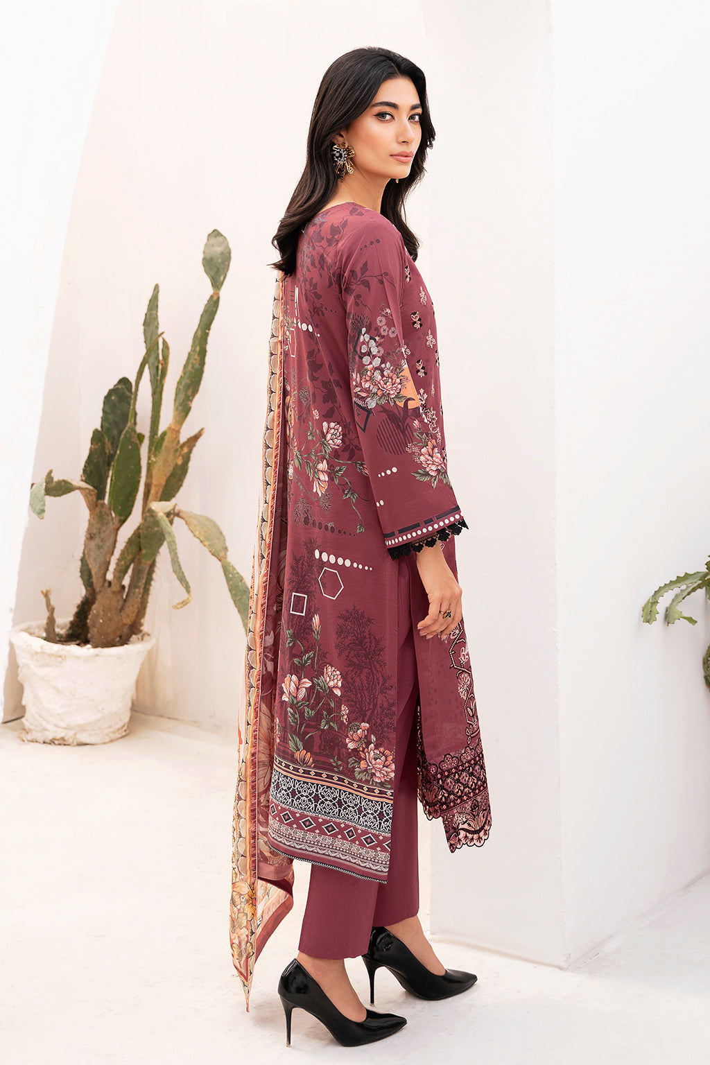 Ramsha | Mashaal Luxury Lawn | L-1108 - Khanumjan  Pakistani Clothes and Designer Dresses in UK, USA 