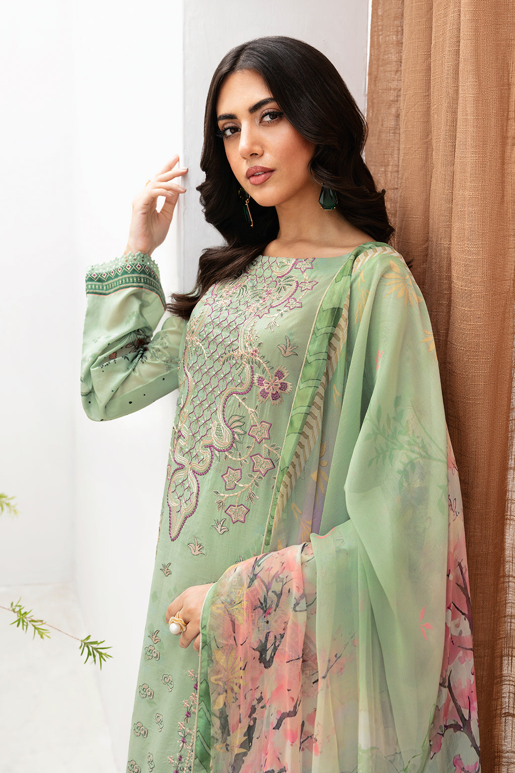 Ramsha | Mashaal Luxury Lawn | L-1101 - Khanumjan  Pakistani Clothes and Designer Dresses in UK, USA 