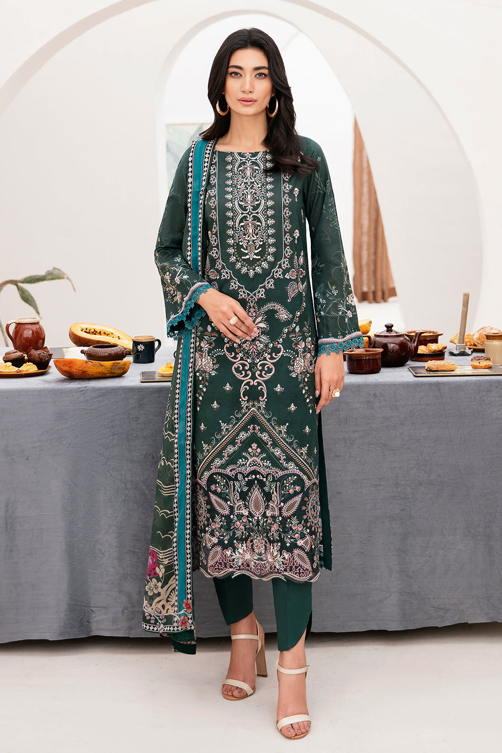 Ramsha | Mashaal Luxury Lawn | L-1109 - Khanumjan  Pakistani Clothes and Designer Dresses in UK, USA 