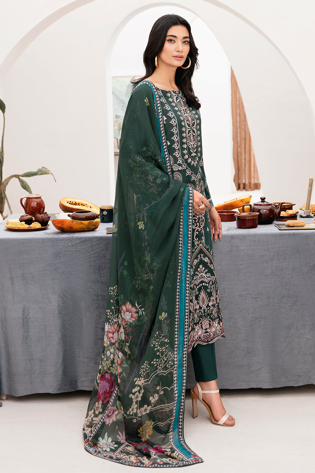 Ramsha | Mashaal Luxury Lawn | L-1109 - Khanumjan  Pakistani Clothes and Designer Dresses in UK, USA 