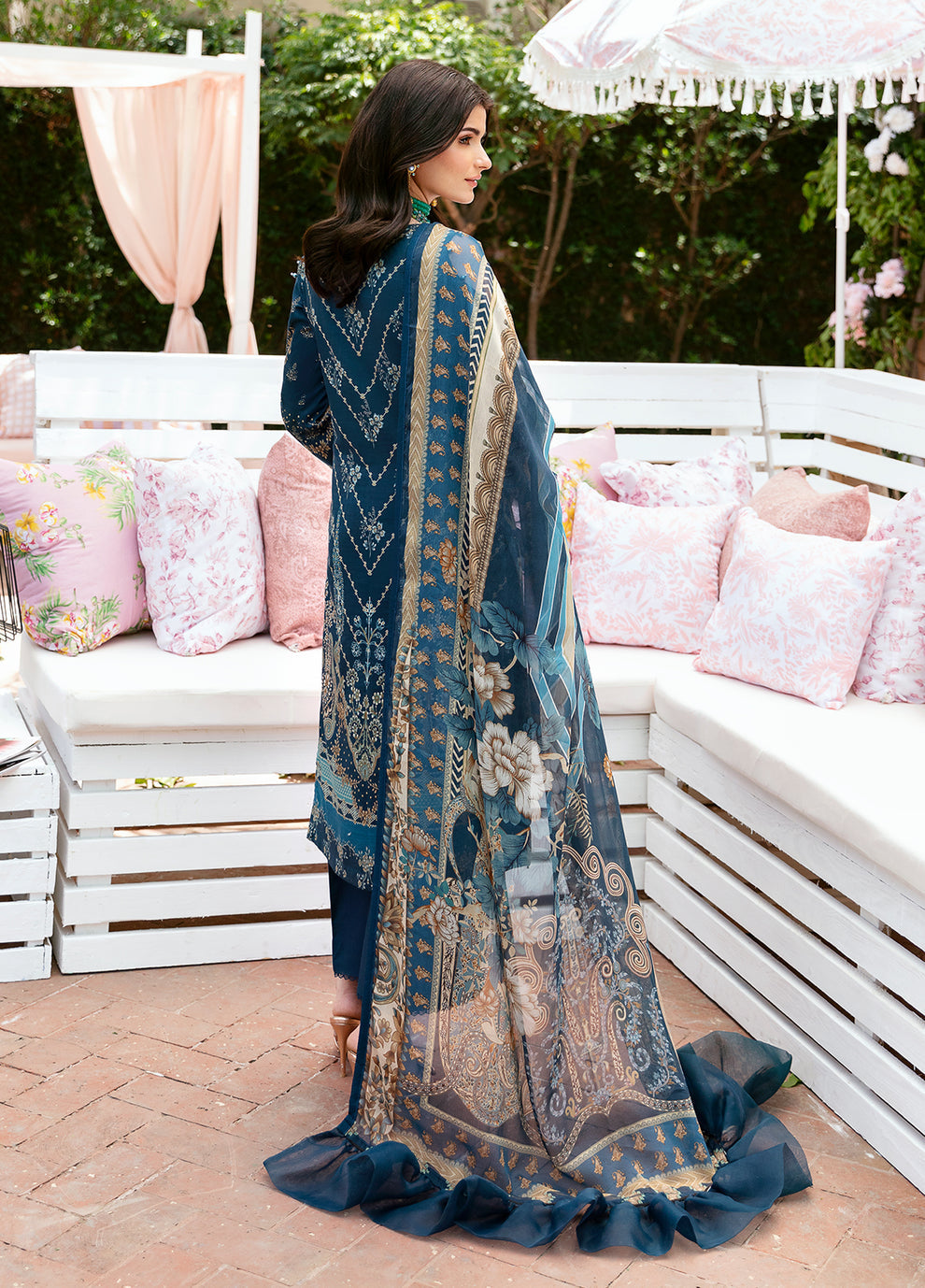 Gulaal | Summer Glow Lawn 24 | SYLVIYA (GL-L-24V3-01) - Khanumjan  Pakistani Clothes and Designer Dresses in UK, USA 