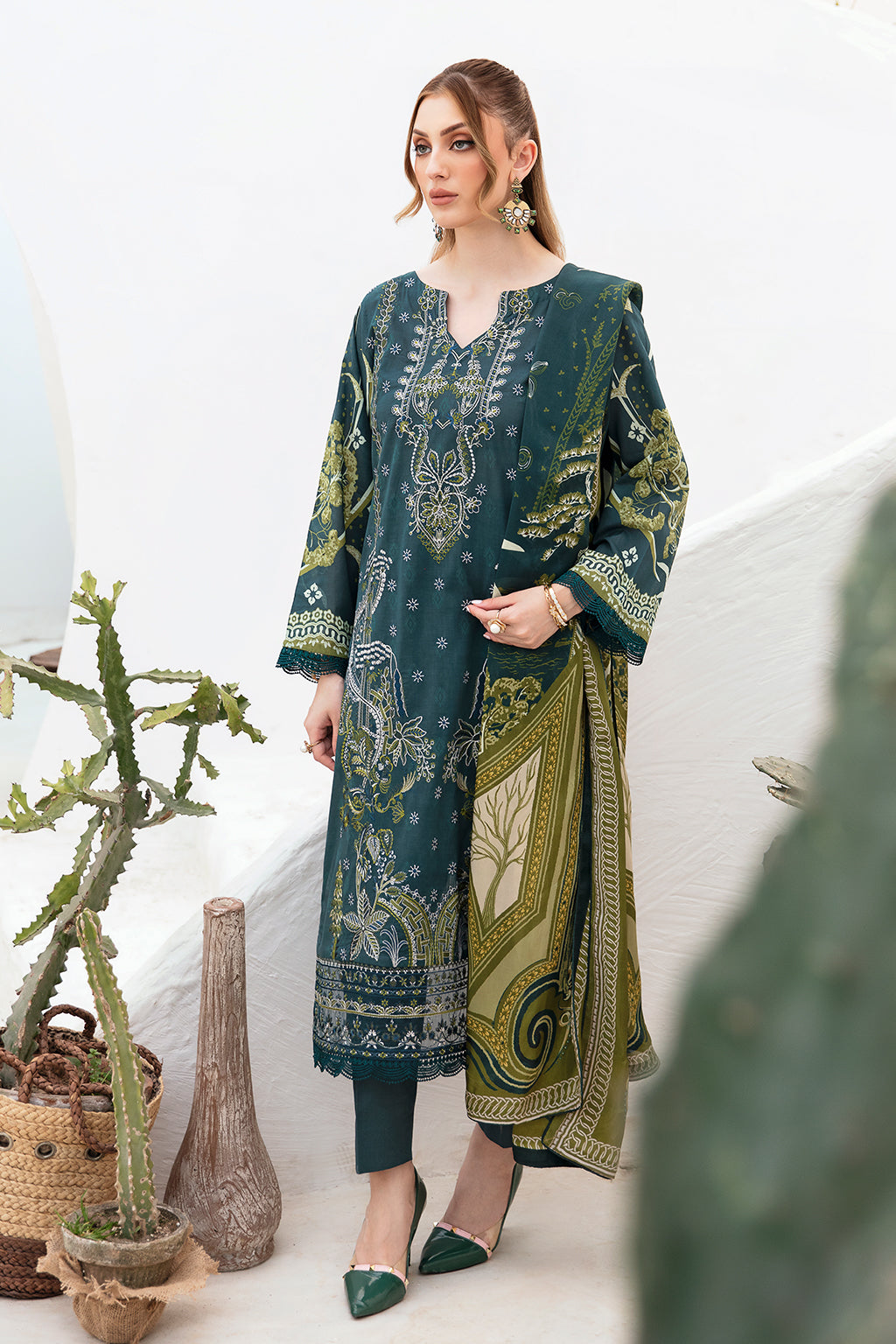 Ramsha | Ghazal Lawn 24 | G-203 - Khanumjan  Pakistani Clothes and Designer Dresses in UK, USA 