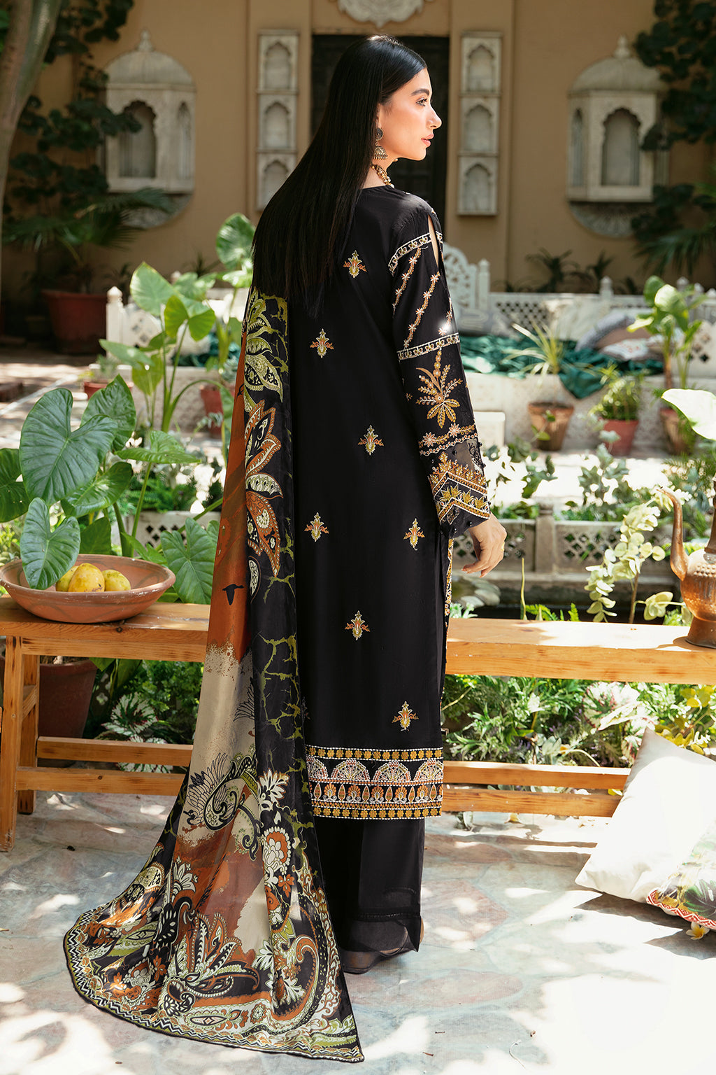 Ramsha | Mashaal Luxury Lawn | L-805 - Khanumjan  Pakistani Clothes and Designer Dresses in UK, USA 