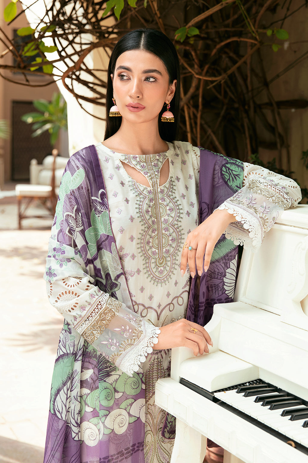 Ramsha | Mashaal Luxury Lawn | L-809 - Khanumjan  Pakistani Clothes and Designer Dresses in UK, USA 