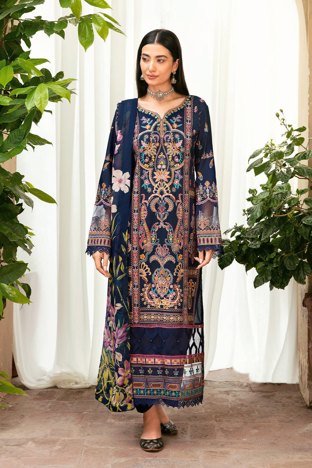 Ramsha | Mashaal Luxury Lawn | L-802 - Khanumjan  Pakistani Clothes and Designer Dresses in UK, USA 