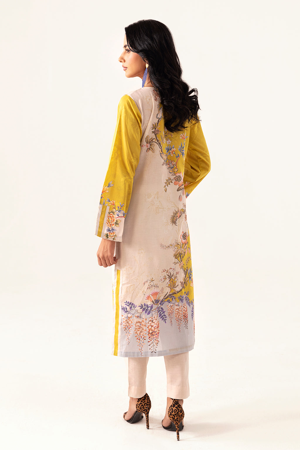 Ramsha | Pinted Lawn | RP-111 - Khanumjan  Pakistani Clothes and Designer Dresses in UK, USA 