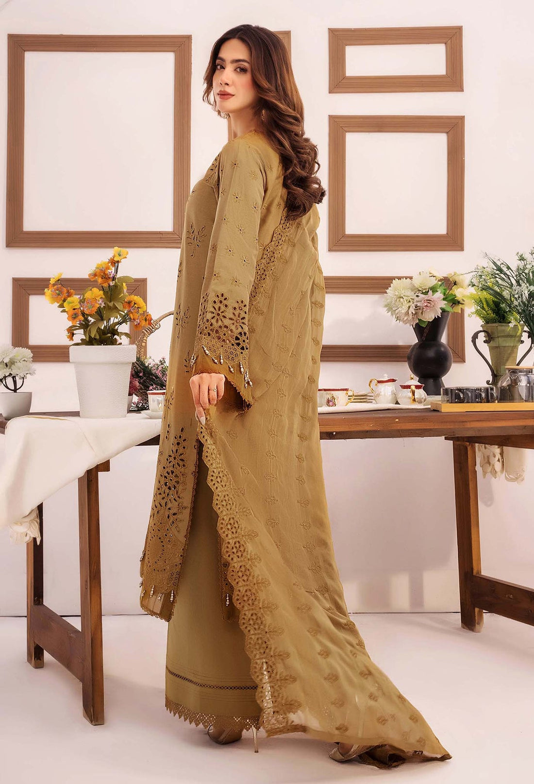 Adans Libas | Stella Chikankari 25 | 1020