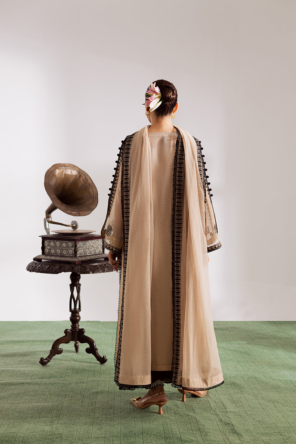 Vanya | Luxury and Formals | BK-34