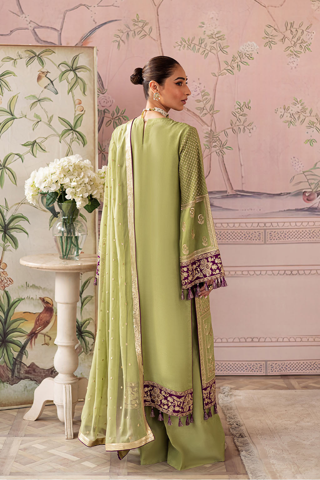 Vanya | Luxury and Formals | SN-05