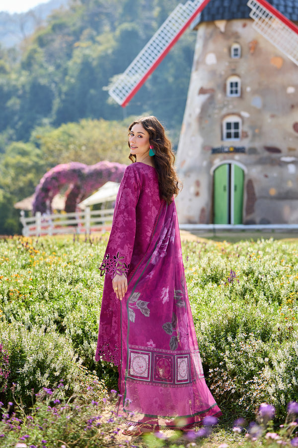 Farasha | Summer Escape 26 | Meadow Arc