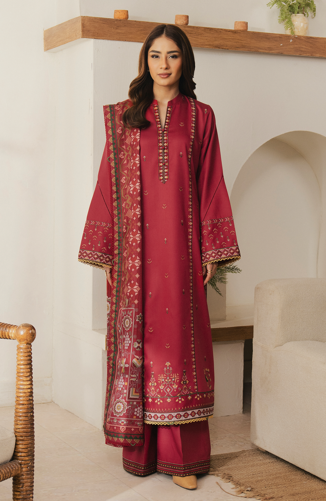 Seran | Winter Embroidered 25 | Cerisse