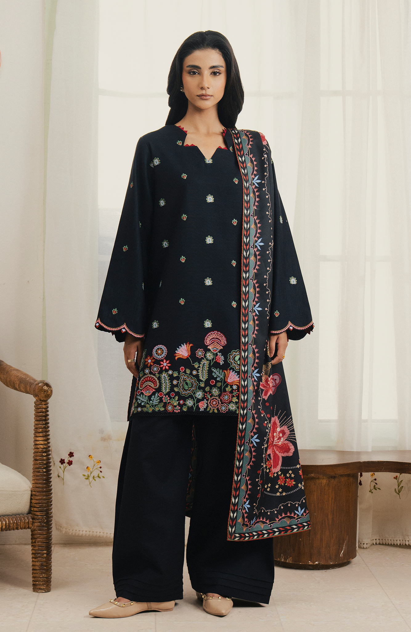 Seran | Winter Embroidered 25 | Nythea