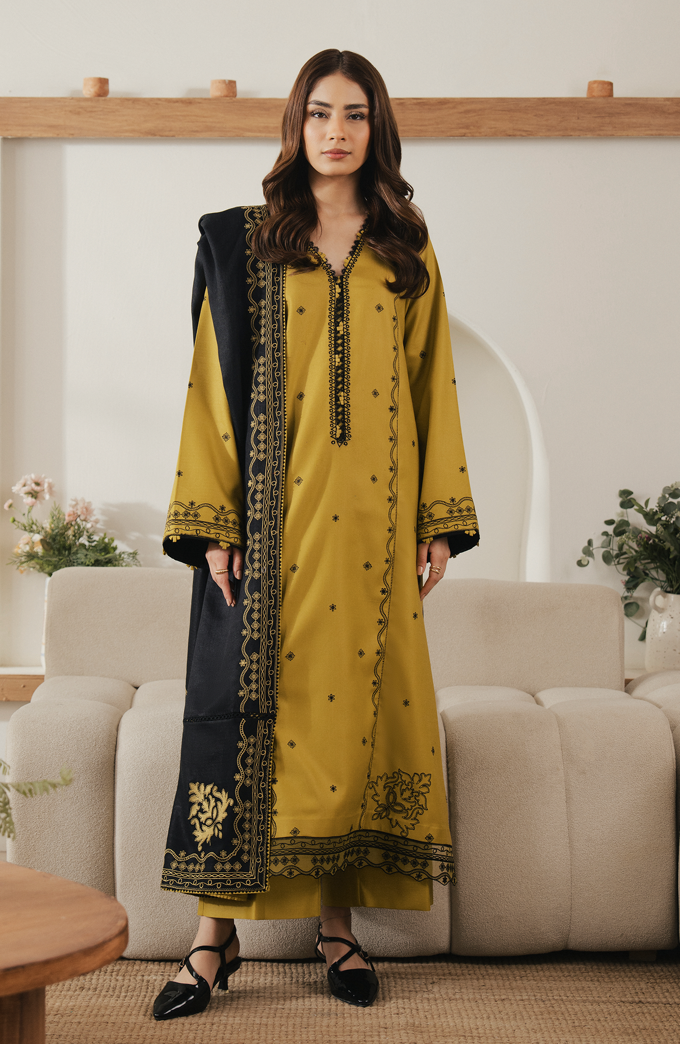 Seran | Winter Embroidered 25 | Auren