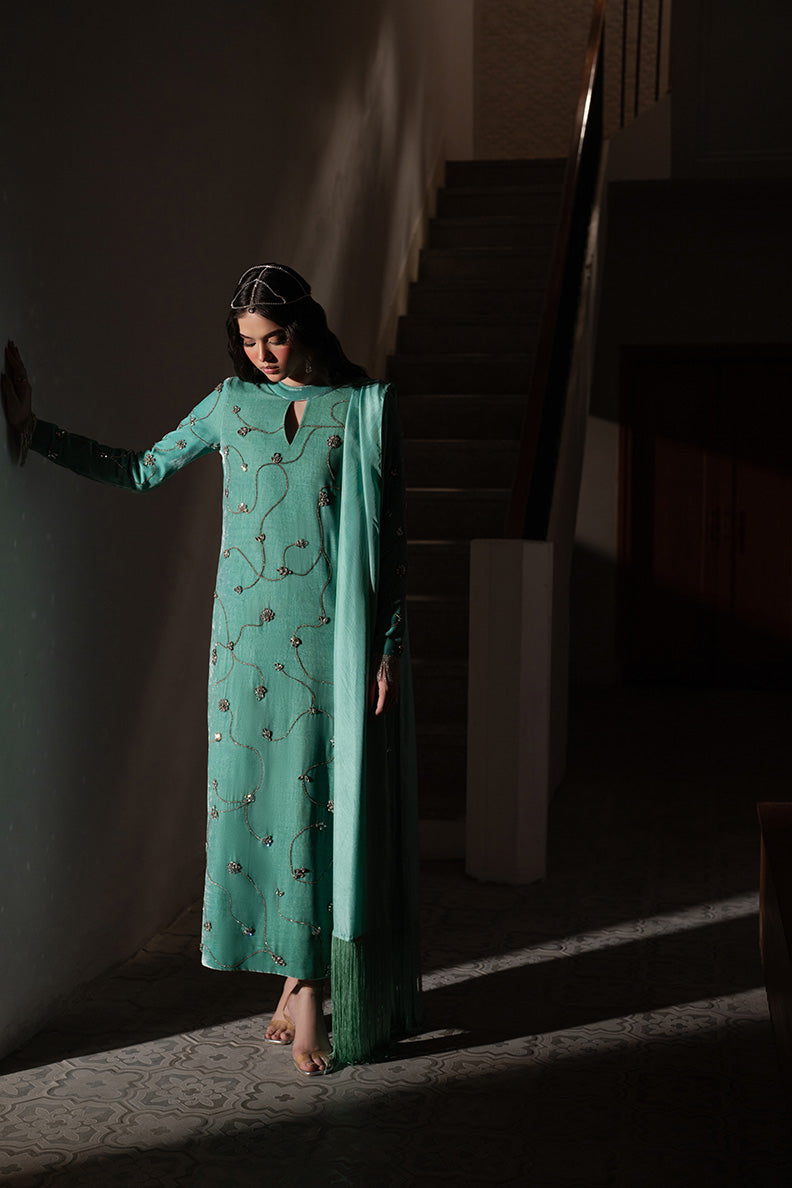 Caia | Luxury Velvet Edit 25 | Turquoise