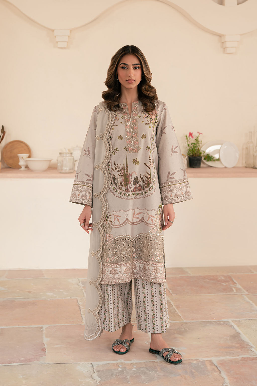 Vanya | Luxury and Formals | SM-04