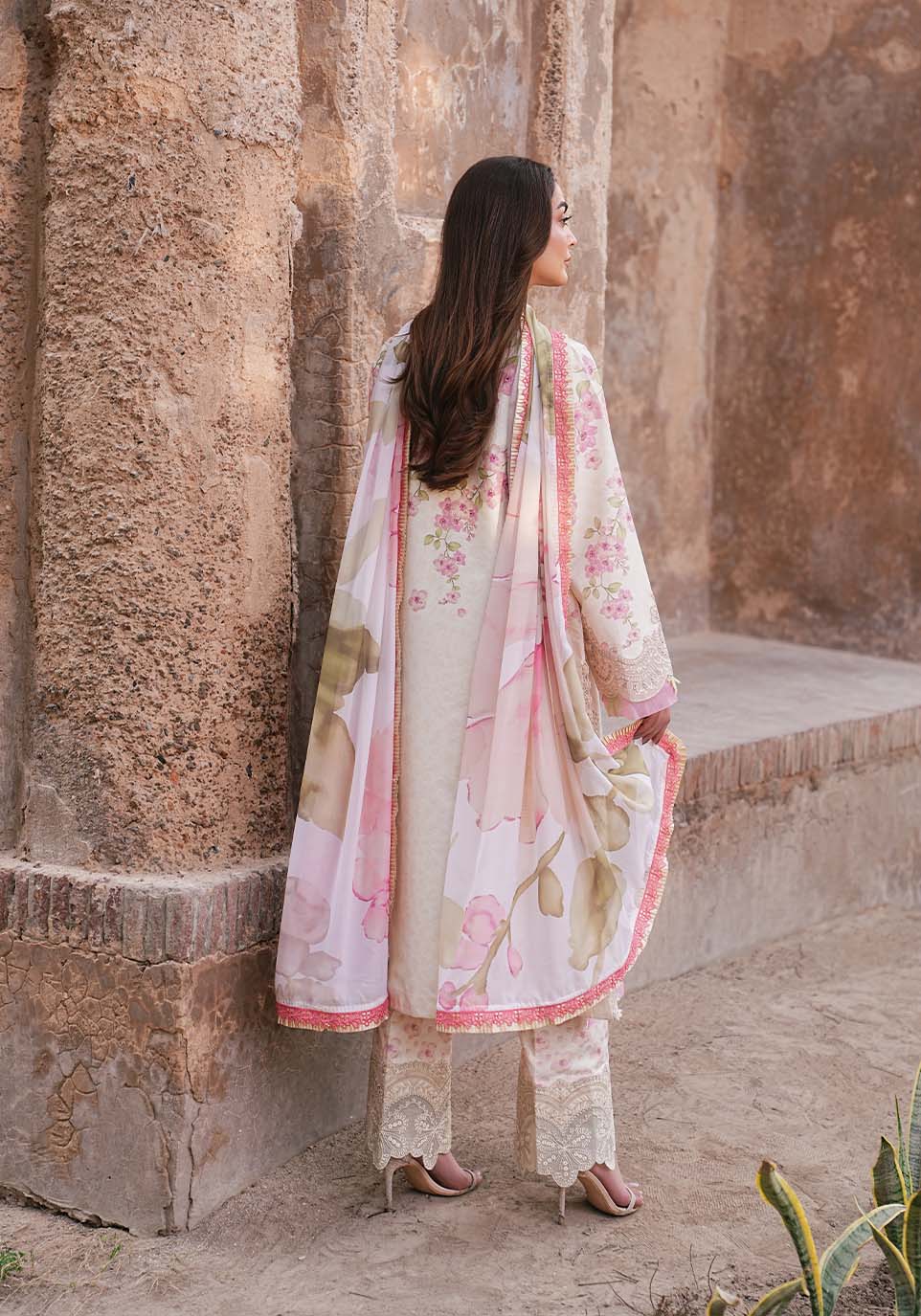 Zarqash | Luxe Lawn 26 | ZQL005
