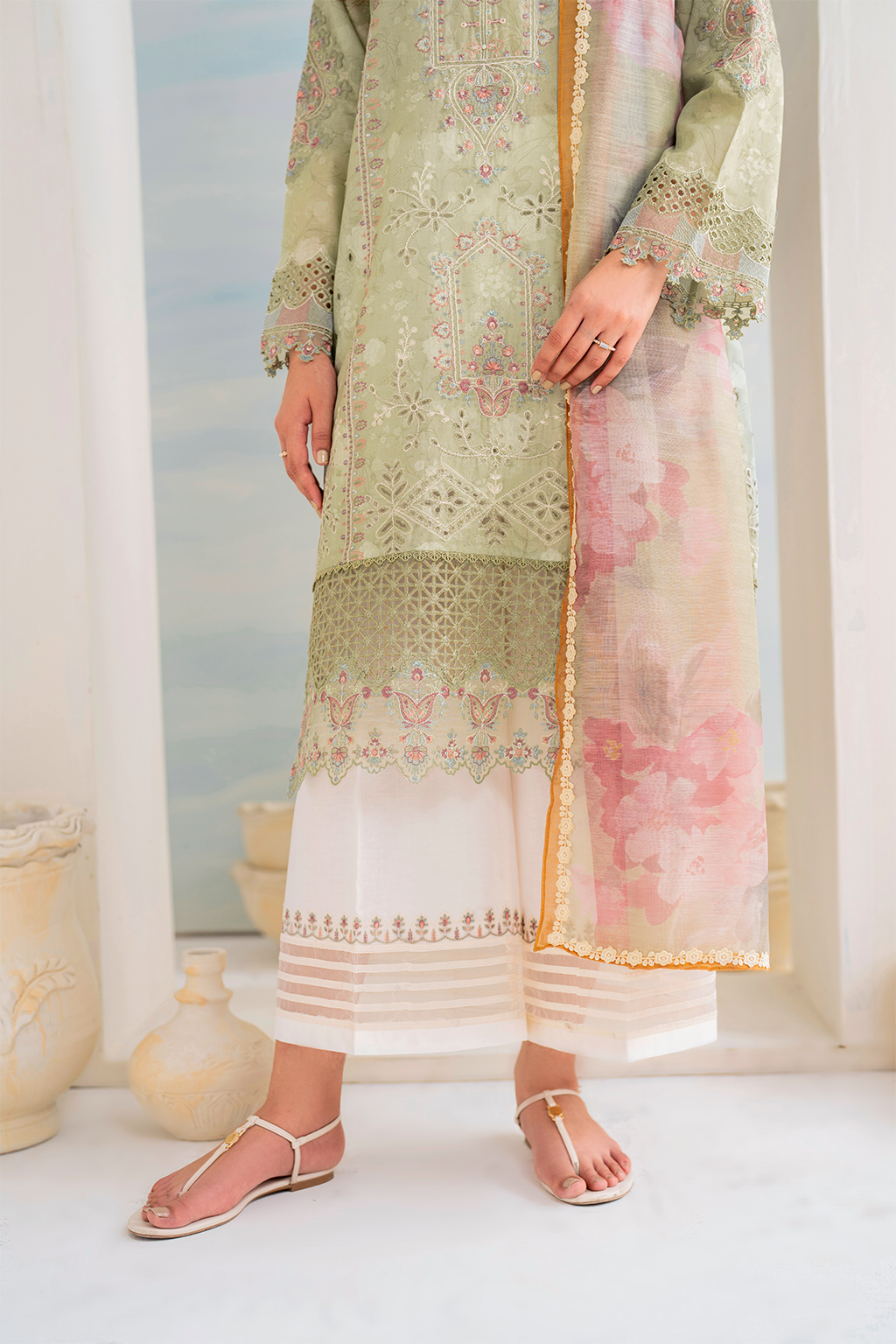 Iznik | Guzel lawn 24 | IGL-02