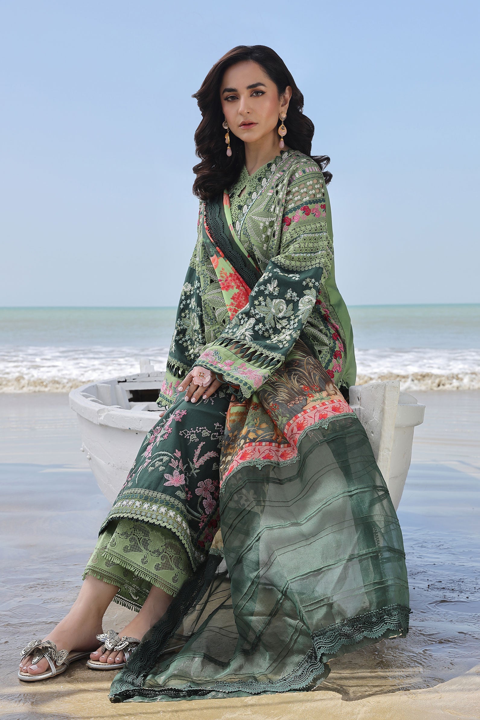 Maryam Hussain | Luxury Lawn 24 | GARDENIA - Khanumjan  Pakistani Clothes and Designer Dresses in UK, USA 