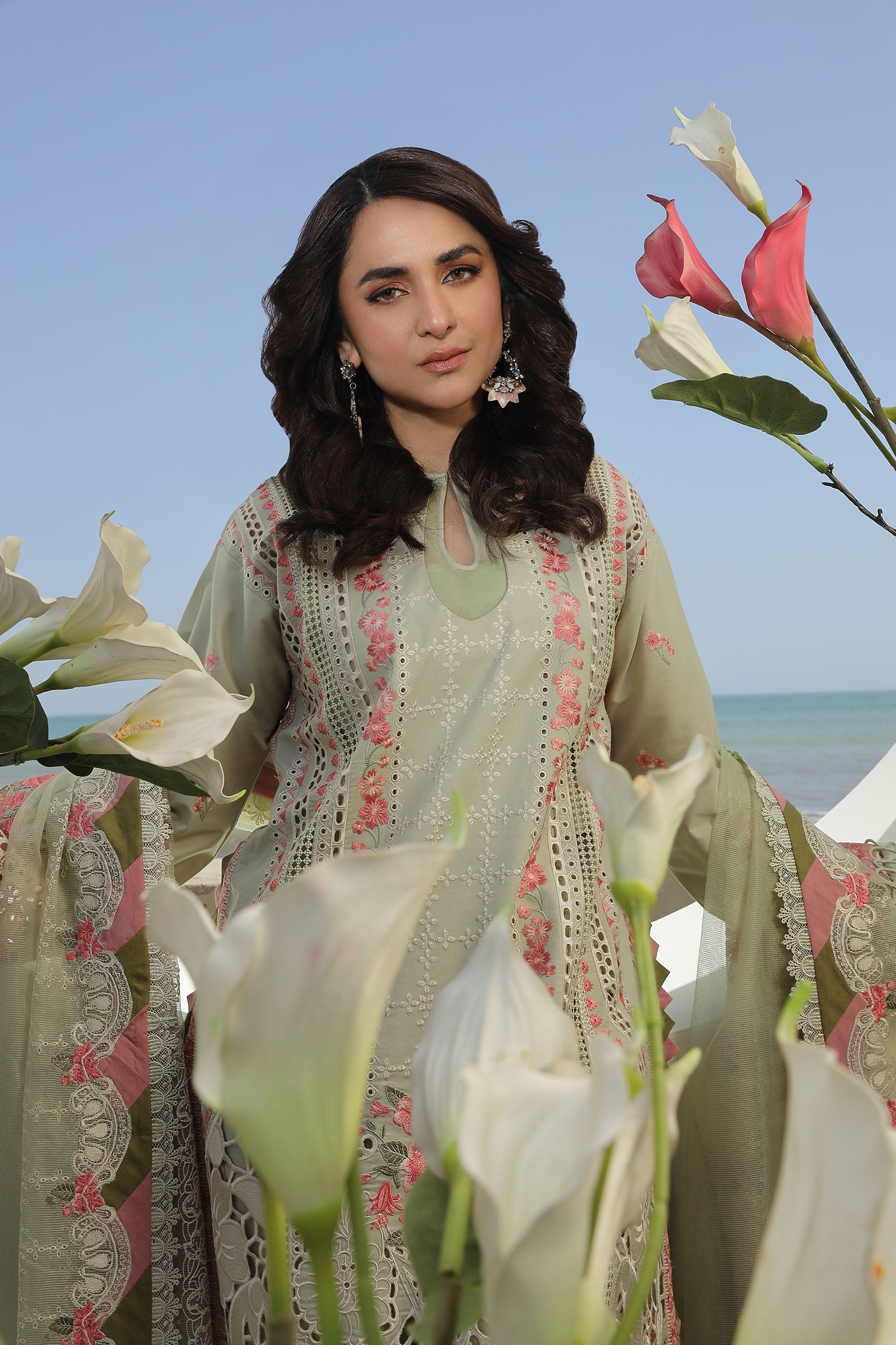 Maryam Hussain | Luxury Lawn 24 | HAVANA - Khanumjan  Pakistani Clothes and Designer Dresses in UK, USA 