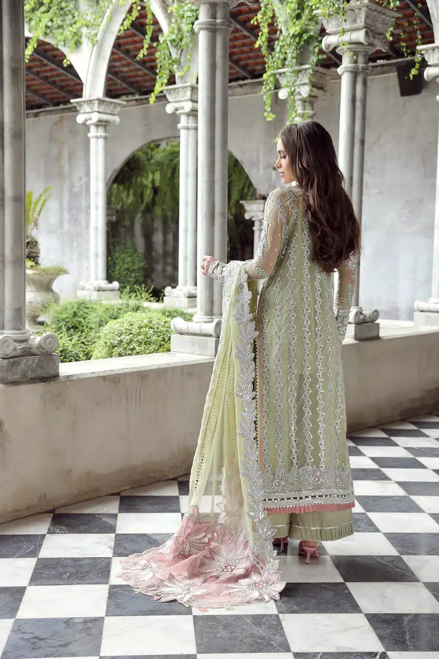 Maryam Hussain | Raha Luxury Festive 23 | Nurey - Khanumjan  Pakistani Clothes and Designer Dresses in UK, USA 