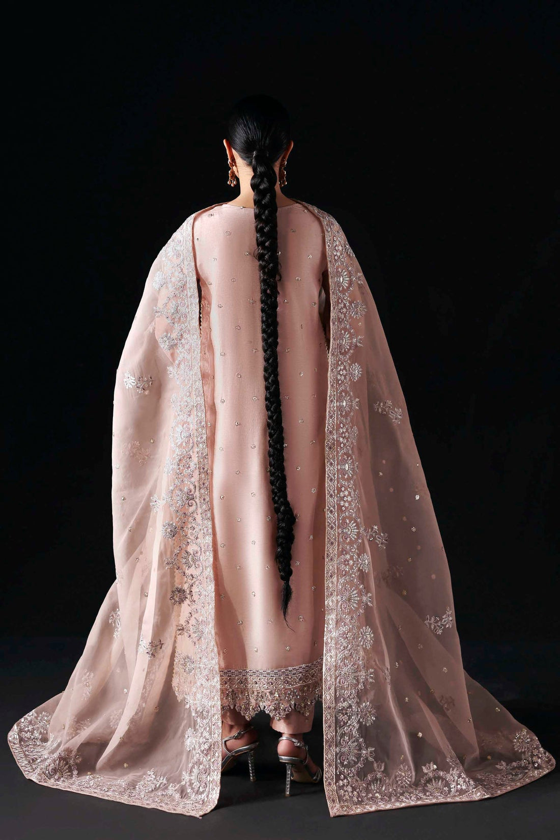 Akbar Aslam | Formal Pret | Avenor