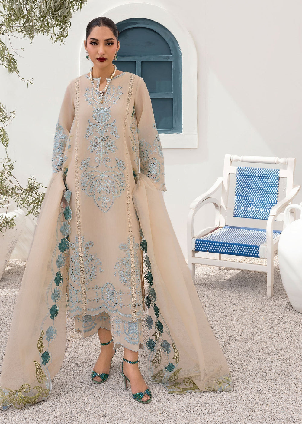 Saira Shakira | Rosea Casual Pret 25 | Serra