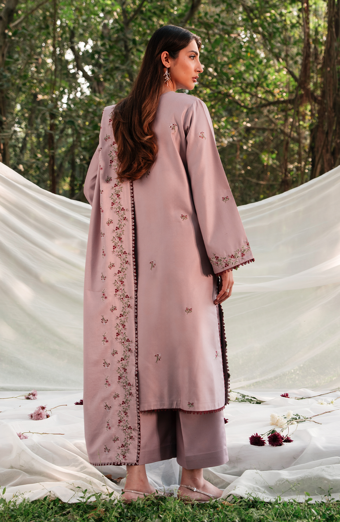 Seran | Enchanted Winter 25 | Elaris