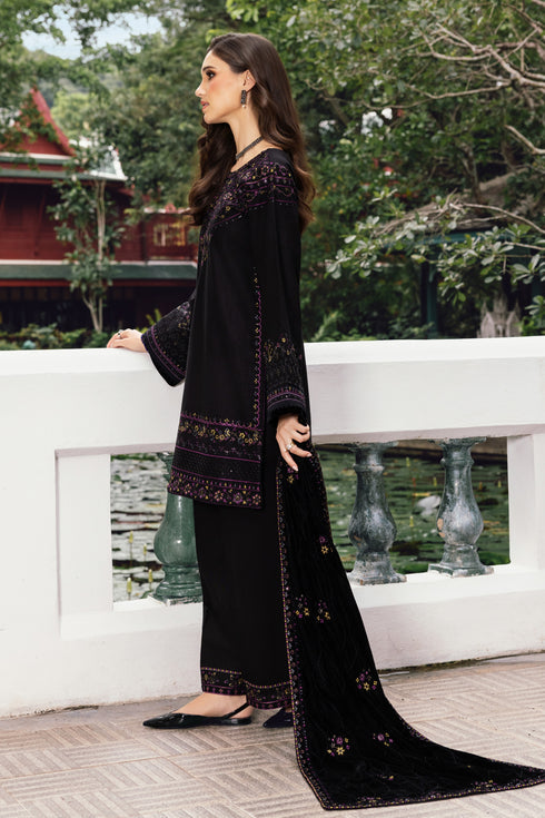 Naqshi | Nuri Khaddar Velvet Marina | Nisma