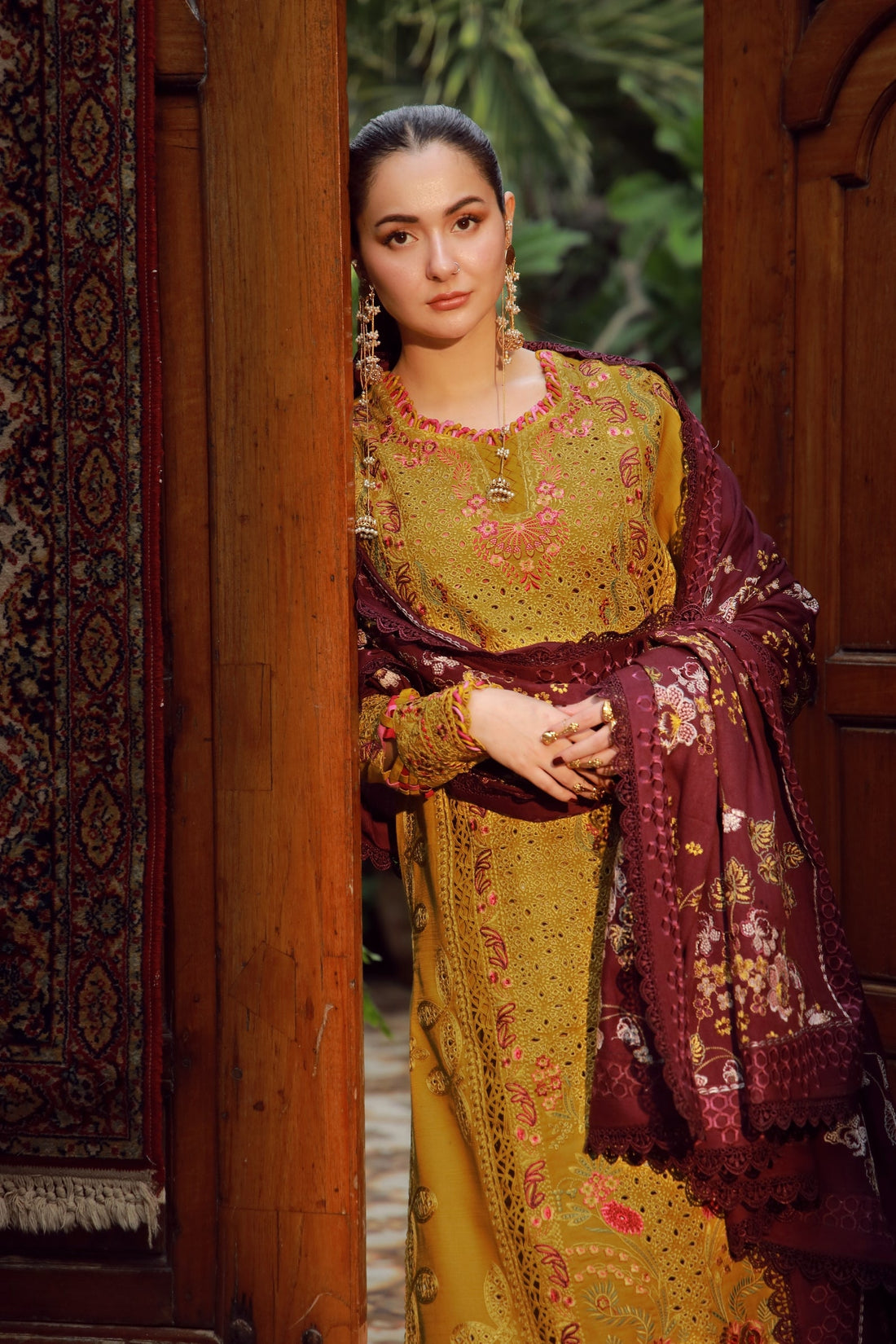 Maryam Hussain | Winter Shawl 25 | Soz