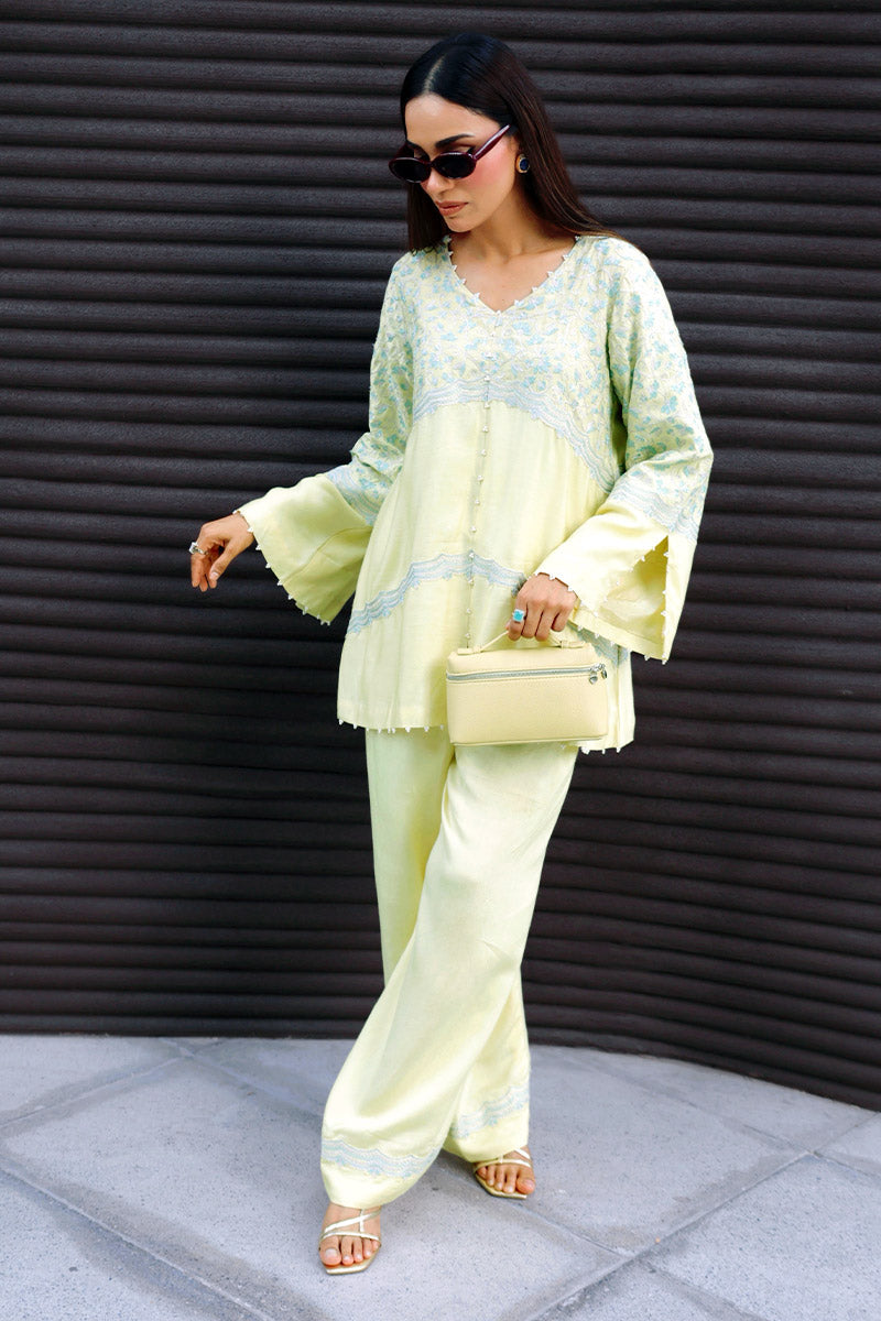 Chic Ophicial | Spotlight | Buttery Yellow