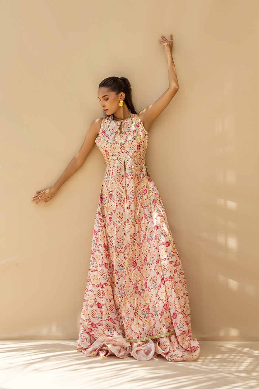 Sania Maskatiya | Samara Luxe 25 |Ralia (A)