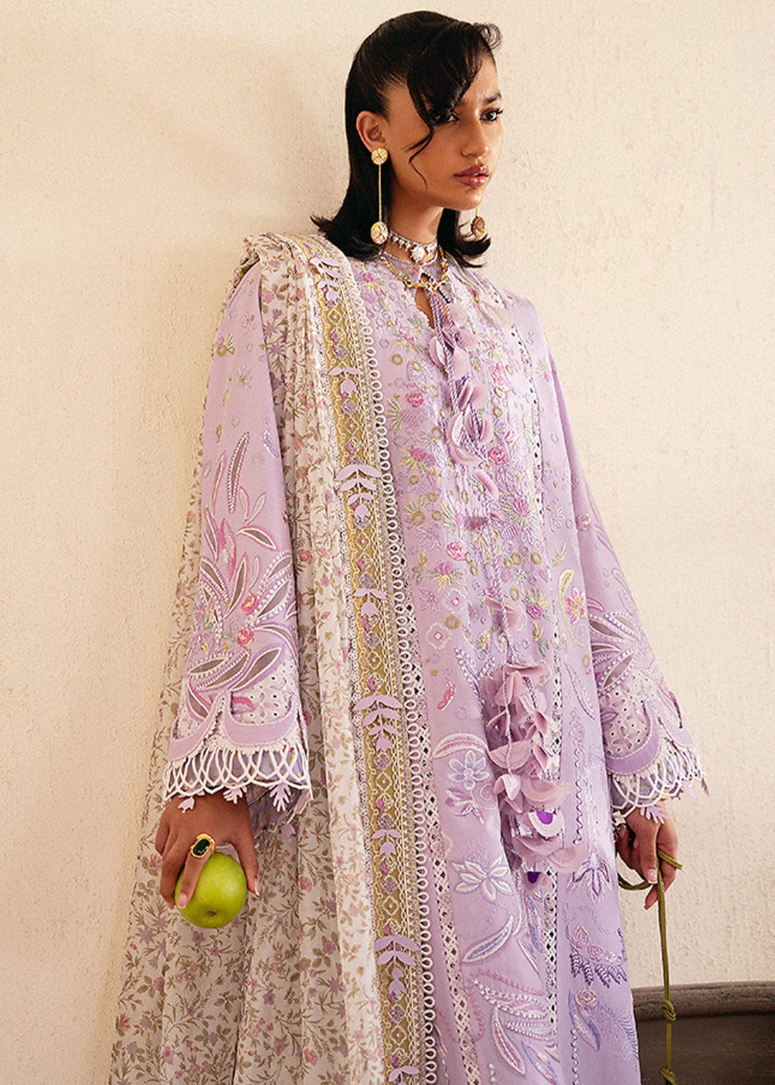 Suffuse | Luxury Lawn 25 | YASMIN