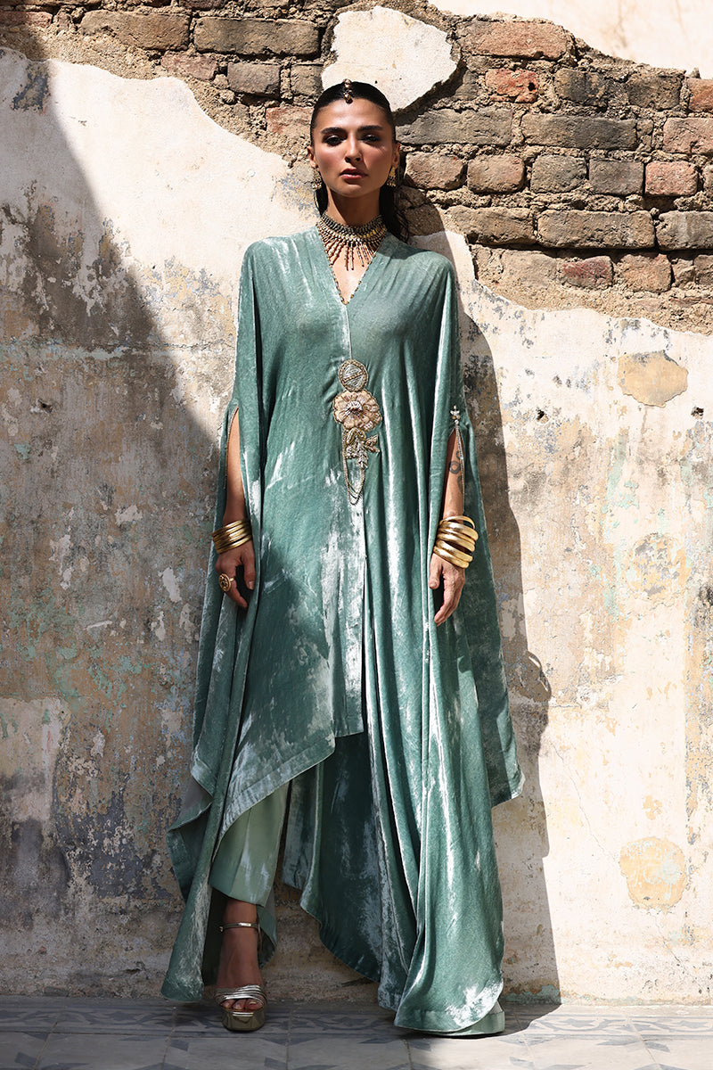 Wardha Saleem | Pure Velvet 25 |Kyra